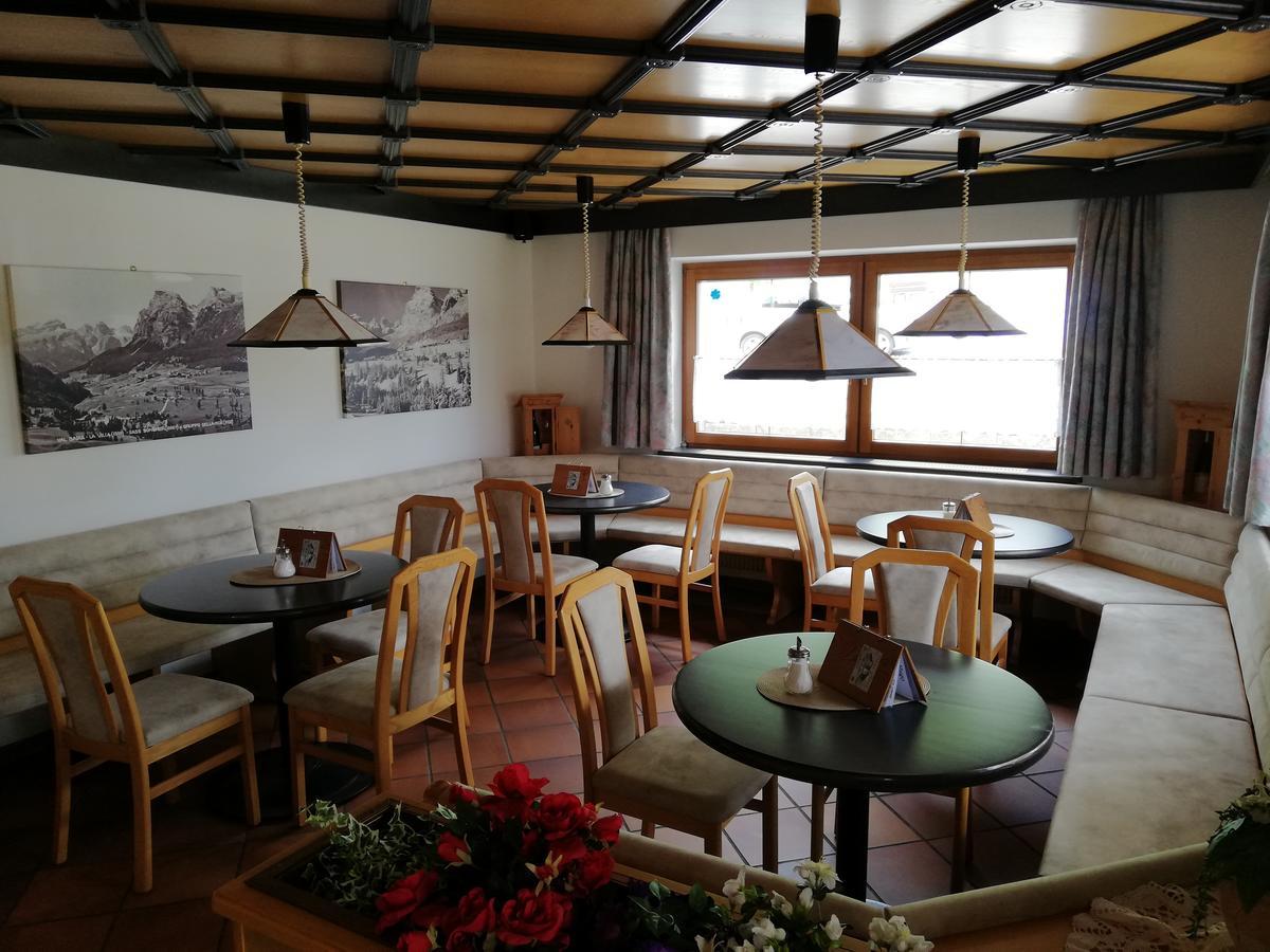 拉维拉 Garni Miriam酒店 外观 照片
